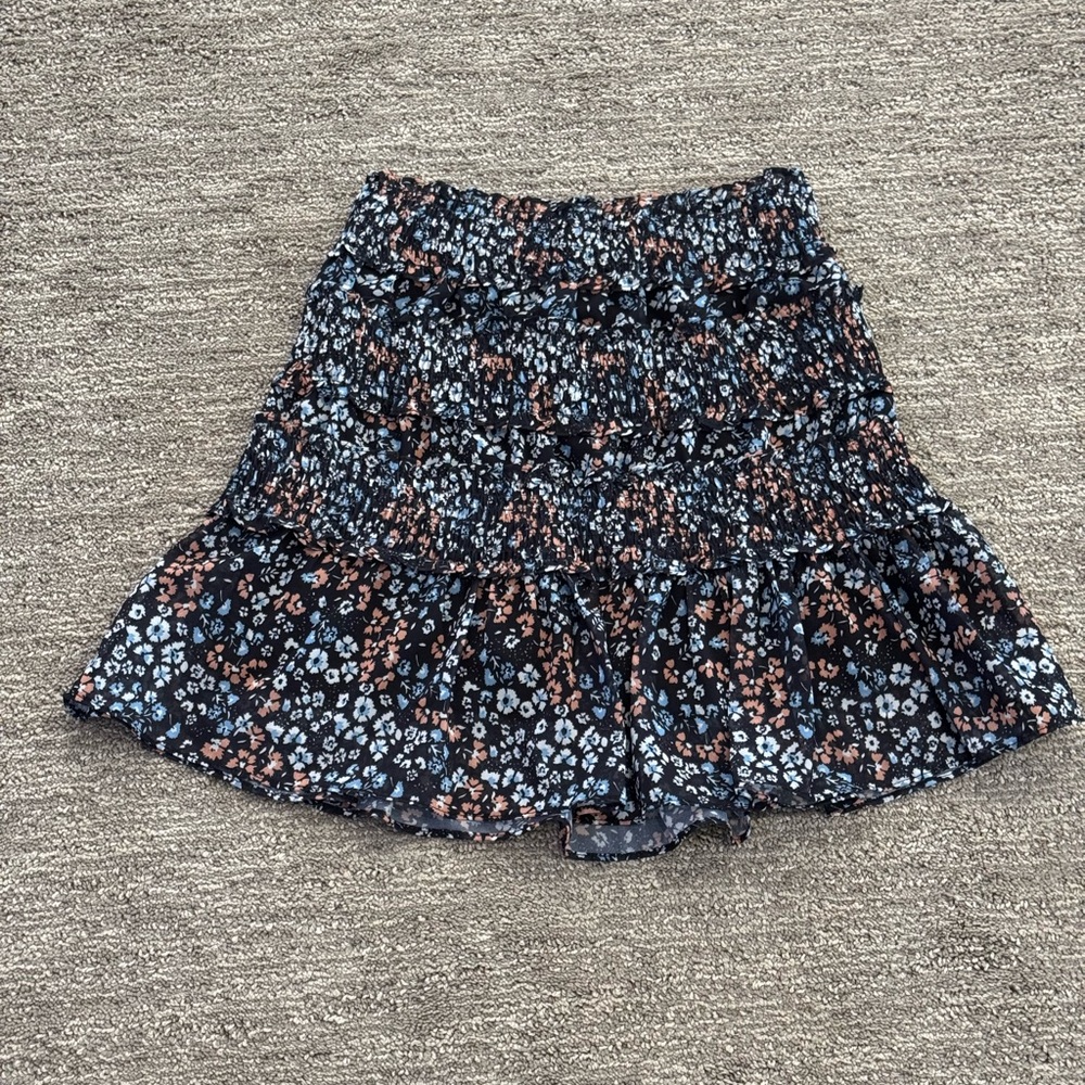 BaeVely Layered Ruffle Skirt S NWOT
